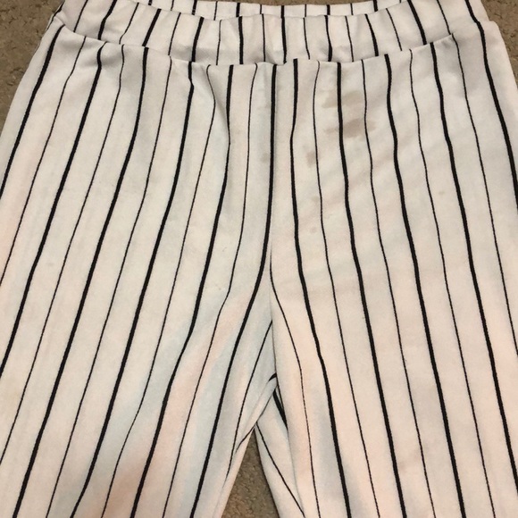 White striped pants - Picture 2 of 3